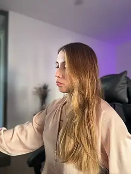 SophieRaily  online show from 02.10.26