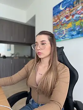 SophieRaily  online show from 03.30.26