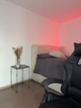 SophieRaily  online show from 04.08.26