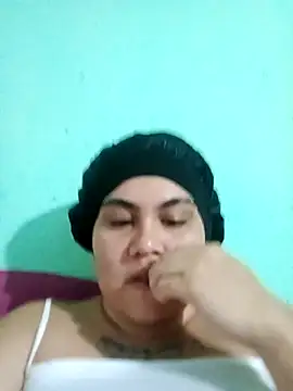 Snapshot of Marilin_Jessie chatting on 12.15.25 Marilin Jessie online show from 12.15.25