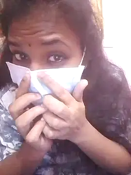 Snapshot of Villageammu18 chatting on 12.15.25 Villageammu18 online show from 12.15.25