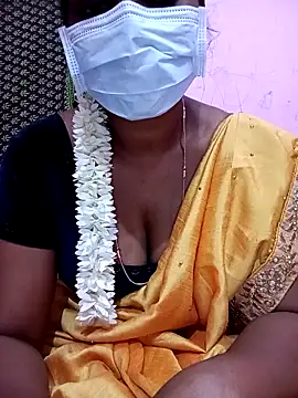 Snapshot of Villageammu18 chatting on 02.14.26 Villageammu18 online show from 02.14.26