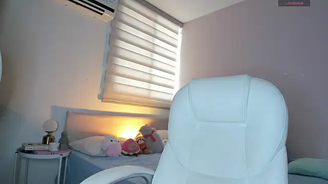 Ninamirley online show from 02.19.26