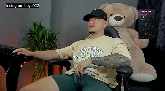 boyc022  online show from 03.08.25