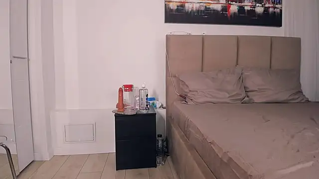 LunaMystyque online show from 11.08.25