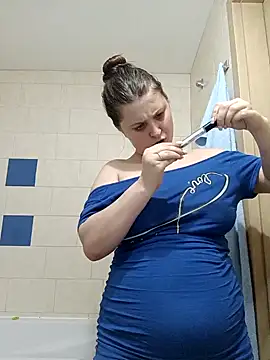 Snapshot of kila_lo chatting on 01.27.25 kila lo online show from 01.27.25