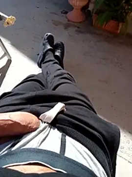 MrTamburine22 online show from 10.24.25