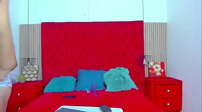 AmeliaANDEmily online show from 12.13.24