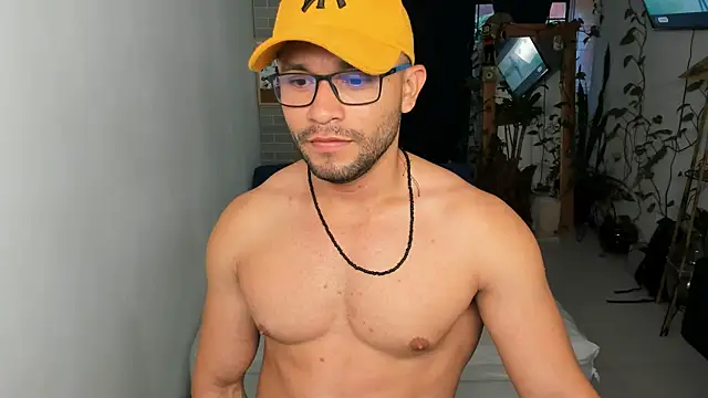 Snapshot of Travis_bakers chatting on 02.22.25 Travis bakers online show from 02.22.25