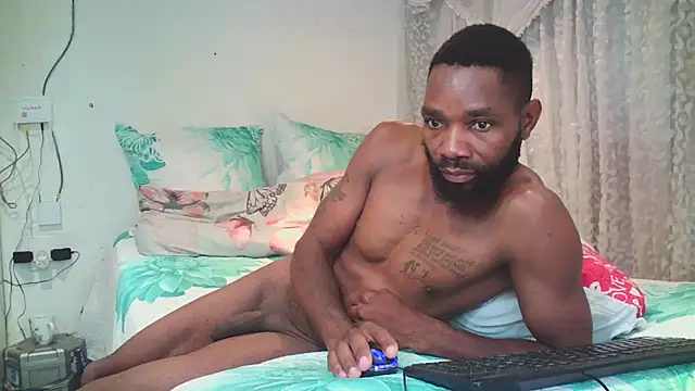 Snapshot of BUSTYY44DD chatting on 11.17.25 BUSTYY44DD online show from 11.17.25