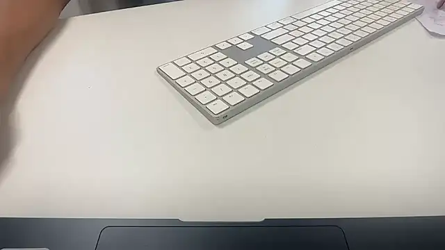 Snapshot of awesome_anna chatting on 11.18.25 awesome anna online show from 11.18.25