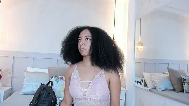 Snapshot of NAHOMI_MILLER chatting on 02.18.26 NAHOMI MILLER online show from 02.18.26