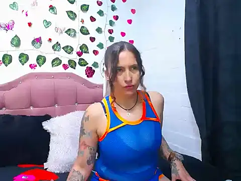 Snapshot of Leyla_Horny_Bg chatting on 12.18.24 Leyla Horny Bg online show from 12.18.24