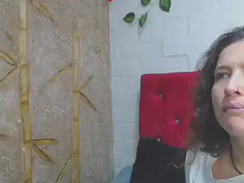 Snapshot of Leyla_Horny_Bg chatting on 02.26.25 Leyla Horny Bg online show from 02.26.25