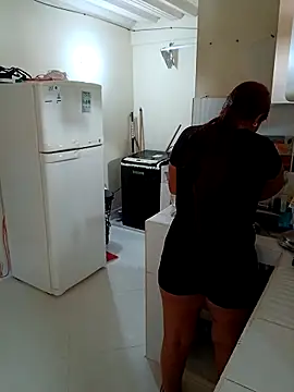 Stylevoluptuousvycky online show from 11.04.25