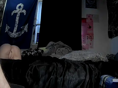 Snapshot of ATwinkie chatting on 12.15.25 ATwinkie online show from 12.15.25