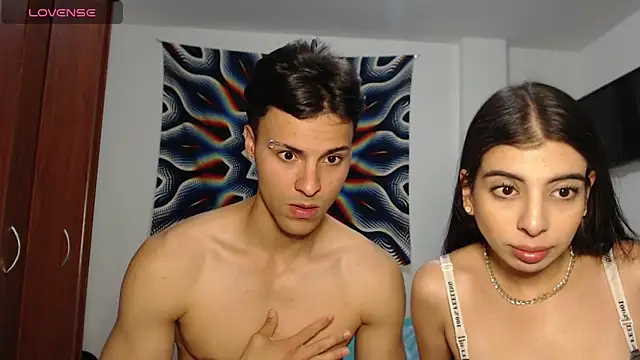 Snapshot of AshleyandTyler chatting on 12.10.24 AshleyandTyler online show from 12.10.24