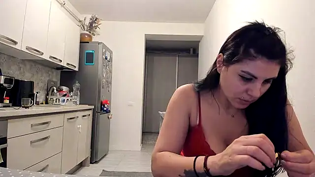 bbruneta37 online show from 02.18.25