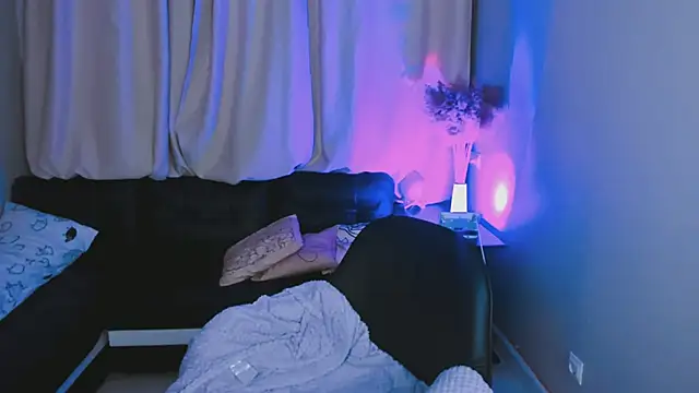 Barbara xKiss online show from 02.11.25