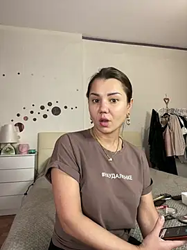 MiraMiss online show from 03.07.25