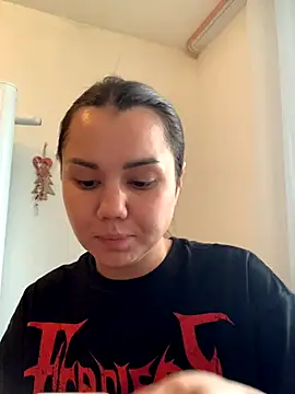 MiraMiss online show from 10.19.25