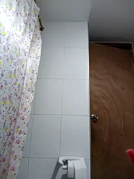 Queenjenn   online show from 02.01.25