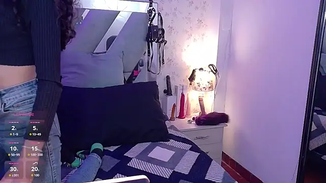 Queenjenn   online show from 02.25.26