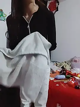 Queenjenn   online show from 06.30.26