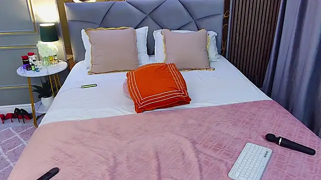 AvaCristal online show from 03.29.26