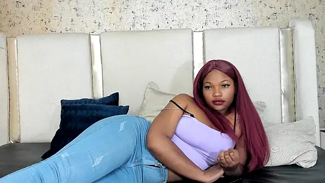 Snapshot of Candy_Bony chatting on 03.07.25 Candy Bony online show from 03.07.25