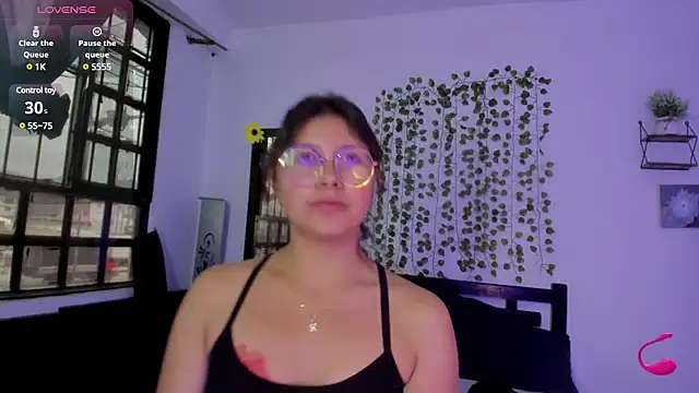 Noellesable online show from 02.25.25