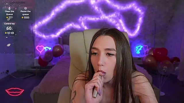 AnittaRays online show from 02.17.25