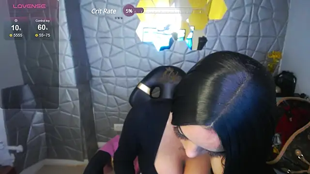 Tiffanny online show from 02.28.25