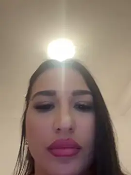 Snapshot of lissa_yasemin chatting on 03.23.25 lissa yasemin online show from 03.23.25