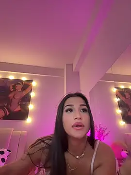 Snapshot of lissa_yasemin chatting on 03.23.25 lissa yasemin online show from 03.23.25