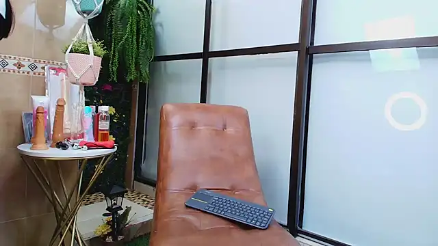 MeganCruzGB online show from 02.14.25