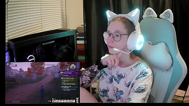 Snapshot of LilyFoxxx chatting on 05.15.26 LilyFoxxx online show from 05.15.26