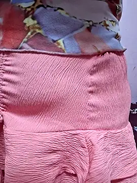 Snapshot of Aaliyalove1 chatting on 02.25.25 Aaliyalove1 online show from 02.25.25