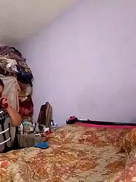 Snapshot of Osha10 chatting on 12.08.24 Osha10 online show from 12.08.24