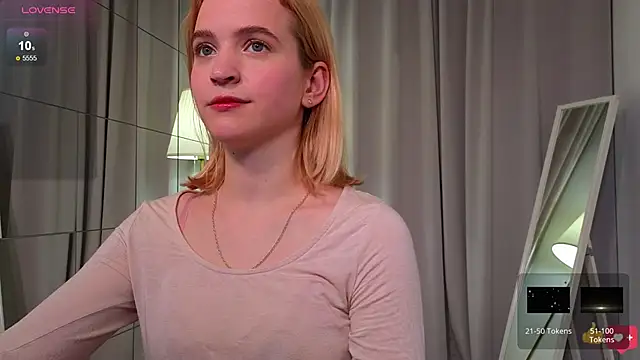 Snapshot of lolly_pie chatting on 01.31.25 lolly pie online show from 01.31.25