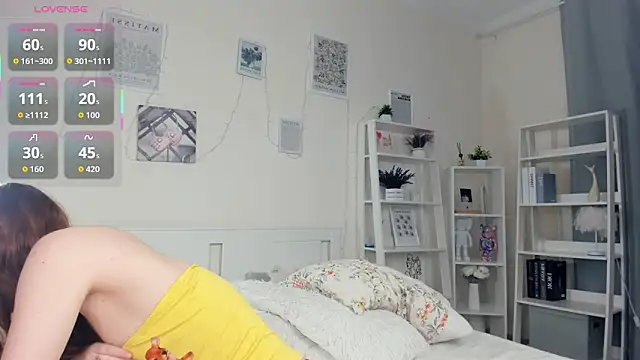 Snapshot of ZaraBluitt chatting on 12.01.25 ZaraBluitt online show from 12.01.25