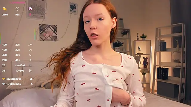 Snapshot of ZaraBluitt chatting on 12.15.25 ZaraBluitt online show from 12.15.25