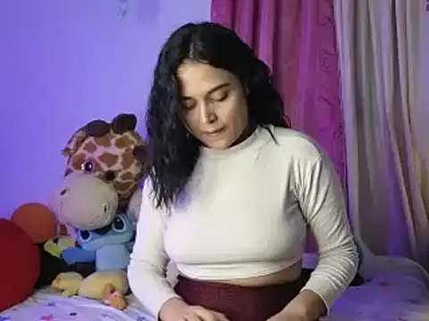 Snapshot of Sweet_xuee18 chatting on 03.13.25 Sweet xuee18 online show from 03.13.25