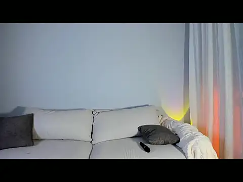 Snapshot of Mellovely chatting on 11.01.25 Mellovely online show from 11.01.25