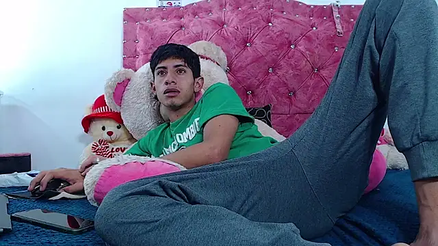 Snapshot of BIG_cockpether chatting on 01.12.25 BIG cockpether online show from 01.12.25