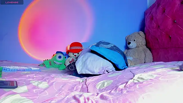 Snapshot of BIG_cockpether chatting on 09.23.25 BIG cockpether online show from 09.23.25