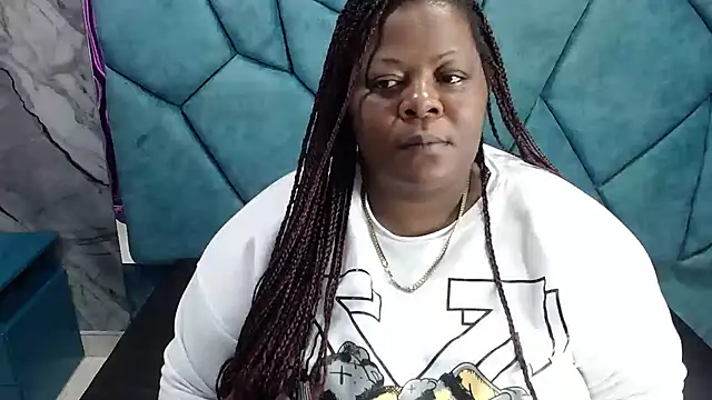 Snapshot of rocio_bbw_ chatting on 11.06.25 rocio bbw online show from 11.06.25