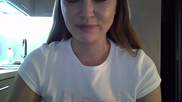 Lucky Anna online show from 10.28.25