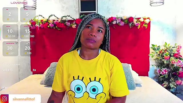 Snapshot of SilvannaFit chatting on 06.22.26 SilvannaFit online show from 06.22.26