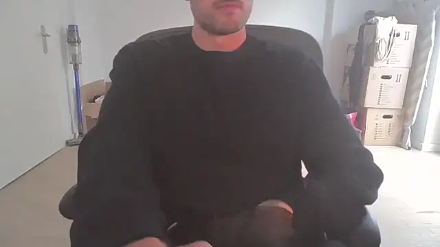 Snapshot of taallguyy_196 chatting on 09.13.25 taallguyy 196 online show from 09.13.25